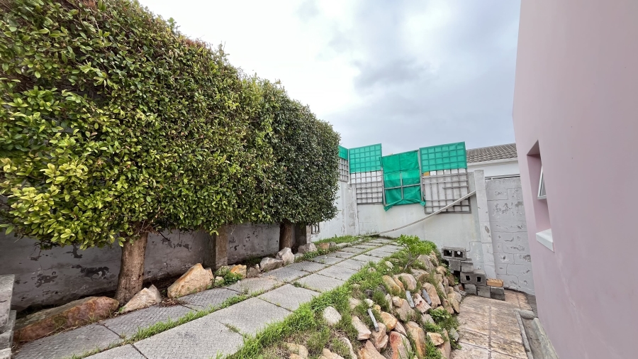 2 Bedroom Property for Sale in Glencairn Heights Western Cape